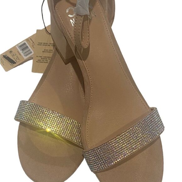 Madden NYC Women’s Blush 2”Block Heel Comfort Foam Insole Buckle Sandal NIB - Picture 2 of 13